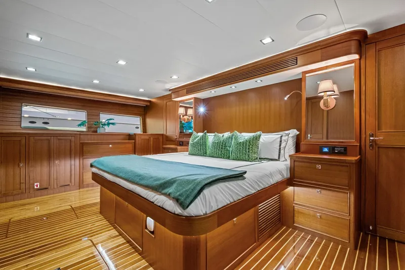 Slide: The Image of 2024 Marlow 90 V - Artemis II - 6002664