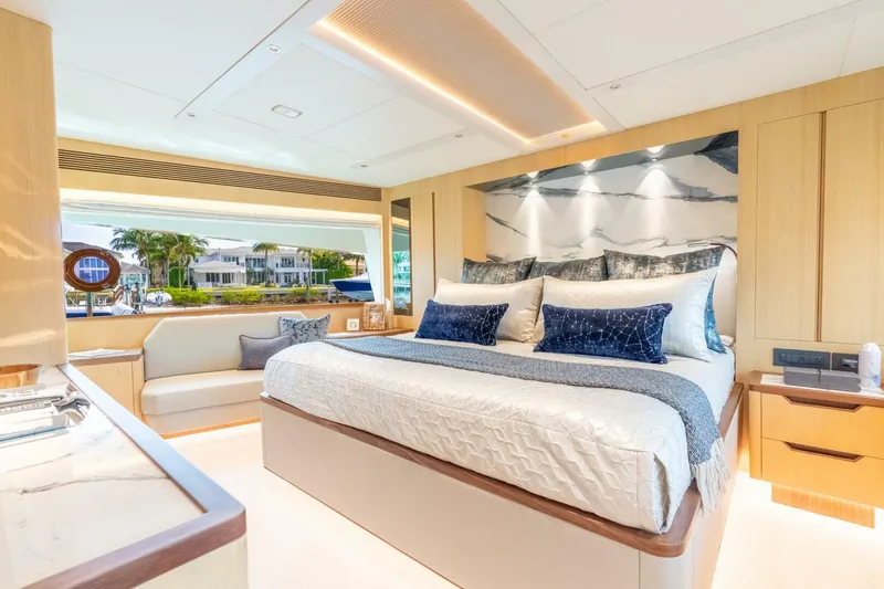 Slide: The Image of Horizon FD80 SHERI LYNN - Master Stateroom 2023 Horizon 80
SHERI LYNN - 5966896