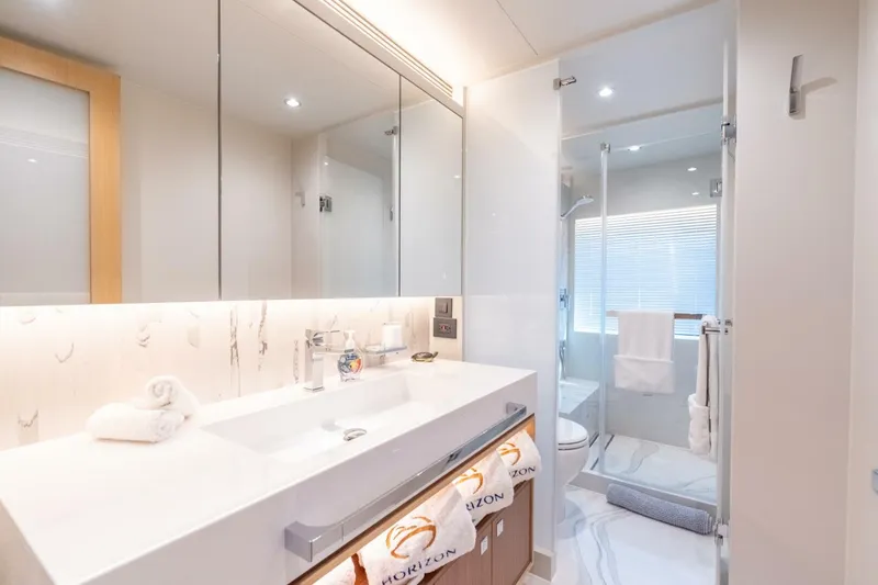 Slide: The Image of Horizon FD80 SHERI LYNN - Master Stateroom Ensuite Head 2023 Horizon 80
SHERI LYNN - 5966900