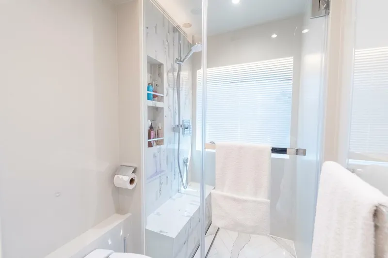 Slide: The Image of Horizon FD80 SHERI LYNN - Master Stateroom Ensuite Head 2023 Horizon 80
SHERI LYNN - 5966901