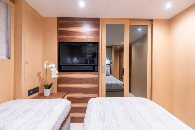 Slide: The Image of Horizon FD80 SHERI LYNN - Guest Stateroom Twin 2023 Horizon 80
SHERI LYNN - 5966961