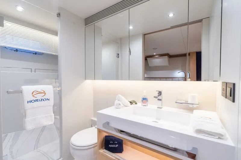 Slide: The Image of Horizon FD80 SHERI LYNN - Guest Stateroom Twin Ensuite Head 2023 Horizon 80
SHERI LYNN - 5966963