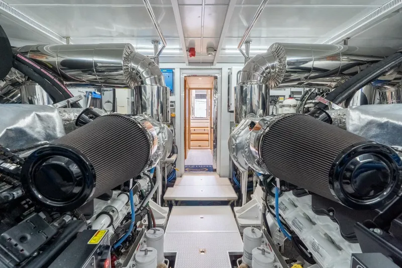 Slide: The Image of Horizon FD80 SHERI LYNN - Engine Room 2023 Horizon 80
SHERI LYNN - 5967017