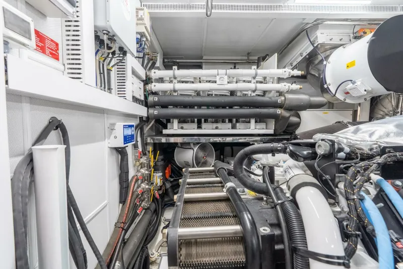 Slide: The Image of Horizon FD80 SHERI LYNN - Engine Room 2023 Horizon 80
SHERI LYNN - 5967022