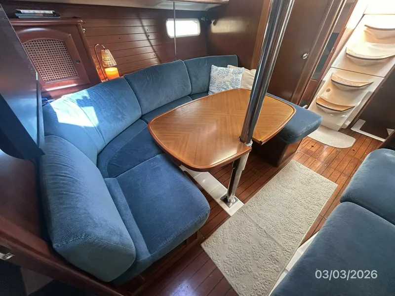 Slide: The Image of 35' Beneteau salon starboard seating1 - 5968323
