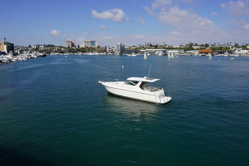 Slide: The Image of Tiara 40 1994 - 5965562