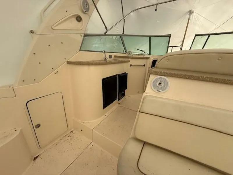 Slide: The Image of Rinker 410 express diesel 2006 - 5966258