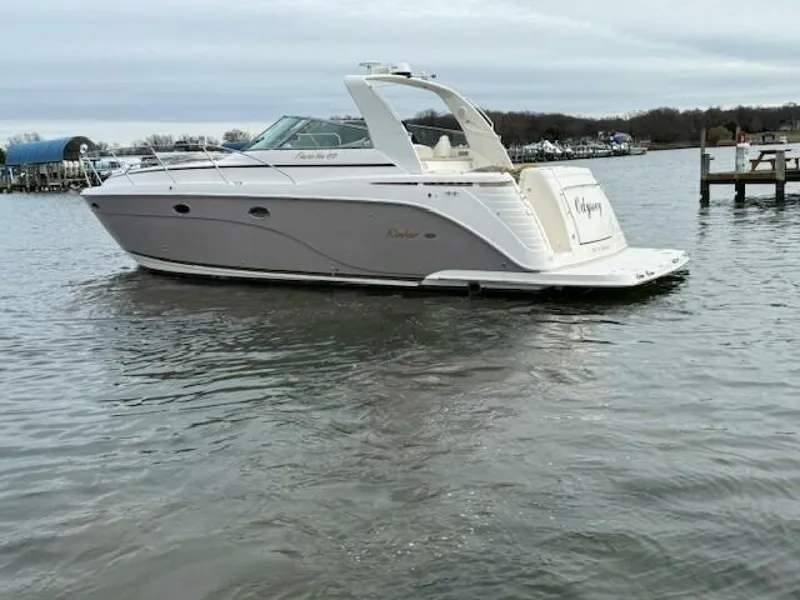 Slide: The Image of Rinker 410 express diesel 2006 - 5966327