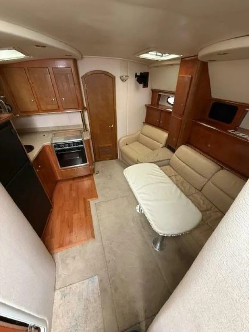 Slide: The Image of Rinker 410 express diesel 2006 - 5966275