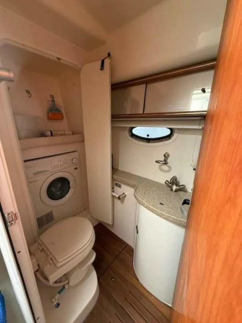 Slide: The Image of Rinker 410 express diesel 2006 - 5966278