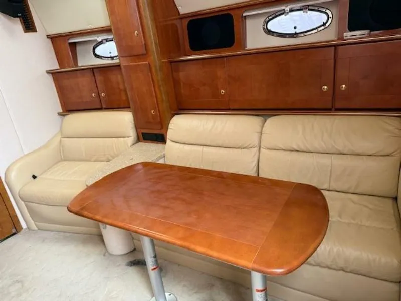 Slide: The Image of Rinker 410 express diesel 2006 - 5966281