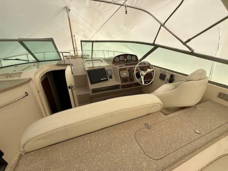 Slide: The Image of Rinker 410 express diesel 2006 - 5966253