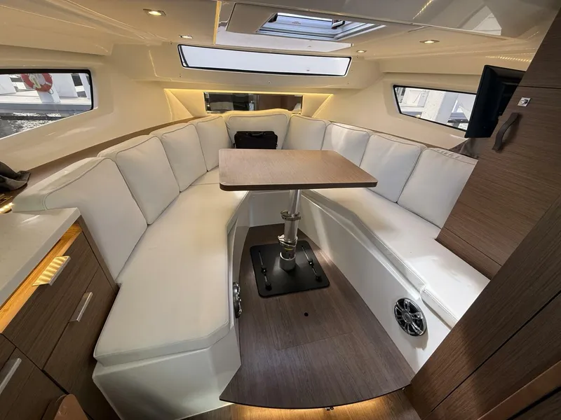 Slide: The Image of Jeanneau 10.5 Leader WA 2022 - 5966355