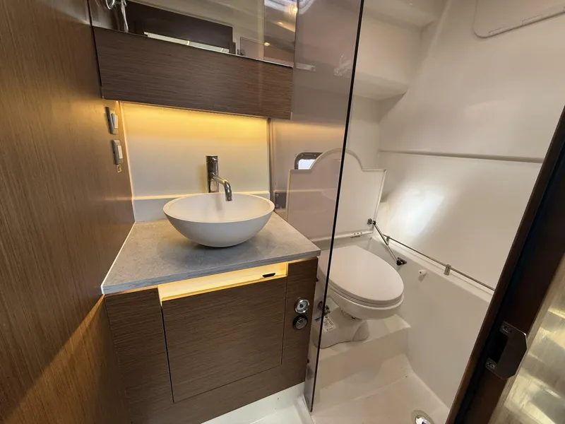 Slide: The Image of Jeanneau 10.5 Leader WA 2022 - 5966383