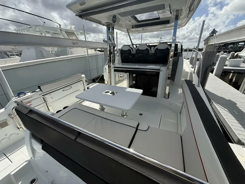 Slide: The Image of Jeanneau 10.5 Leader WA 2022 - 5966377