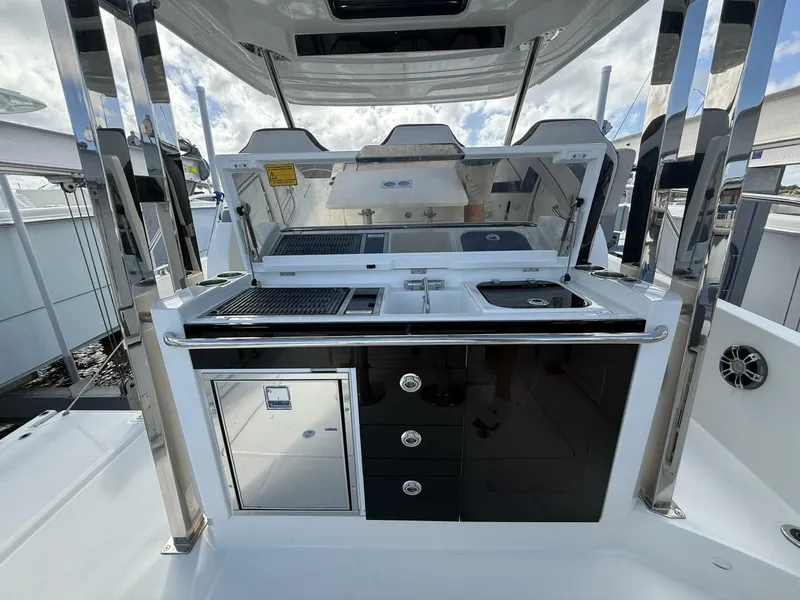 Slide: The Image of Jeanneau 10.5 Leader WA 2022 - 5966359