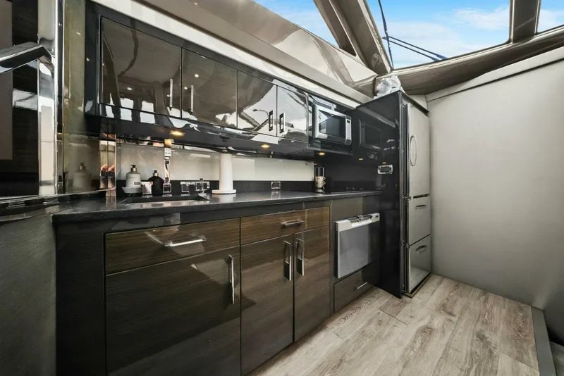 Slide: The Image of 2014 Marquis 630 "7th Heaven" - Galley - 5967026