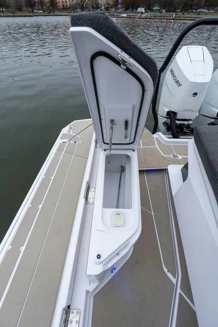 Slide: The Image of Axopar 38 2027 - 5967099