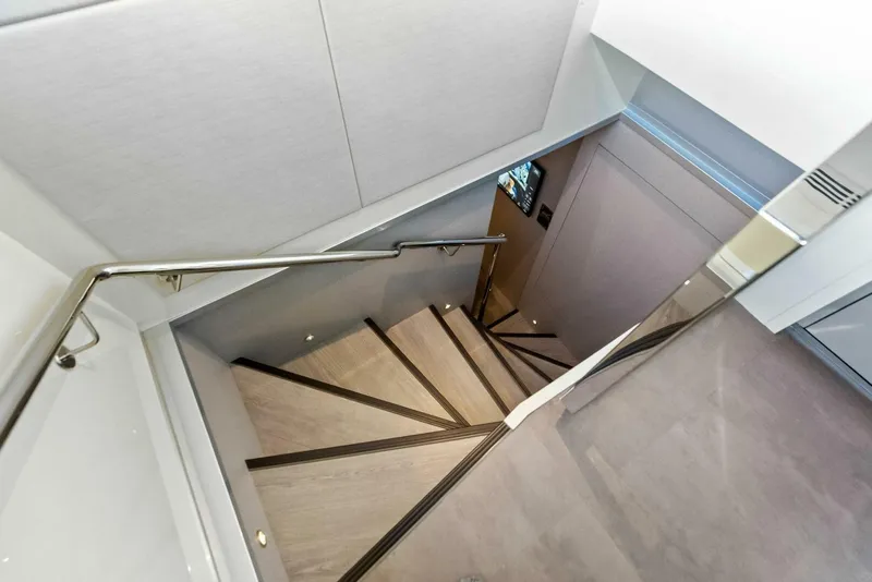 Slide: The Image of Ocean Alexander 35 Revolution 2024 - 5966837