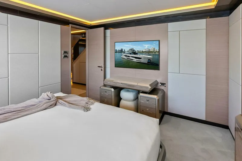 Slide: The Image of Ocean Alexander 35 Revolution 2024 - 5966872