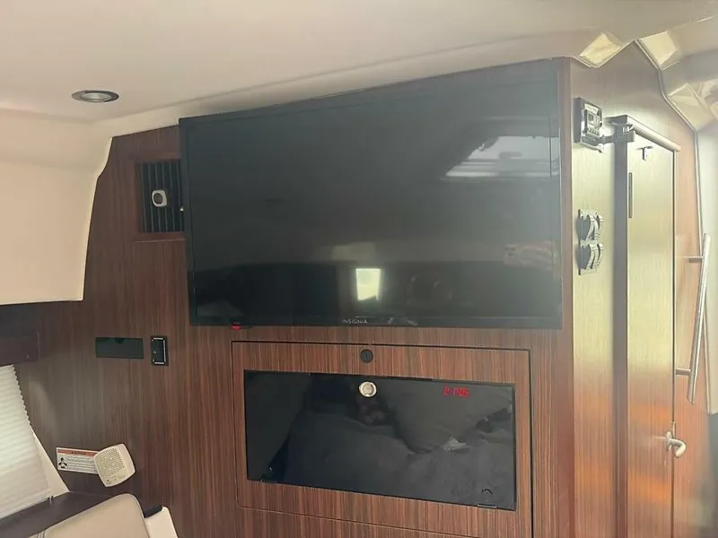 Slide: The Image of 0005590142 - 5966997