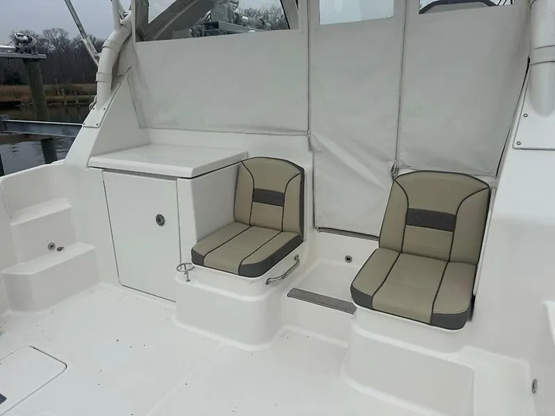 Slide: The Image of 0005590121 - 5966989