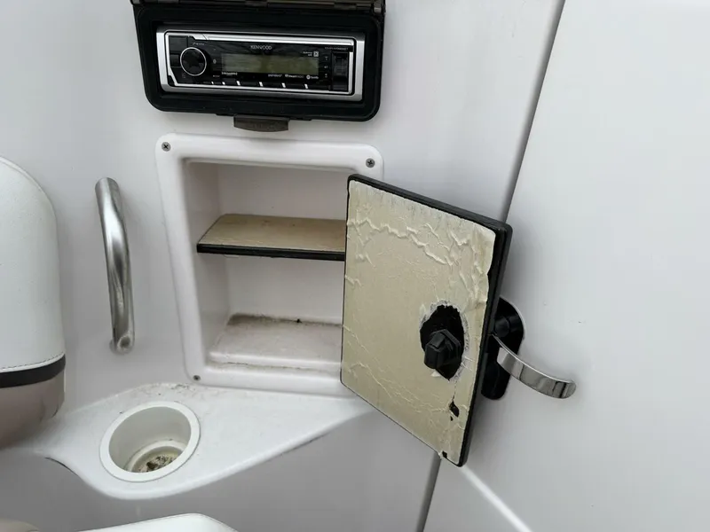 Slide: The Image of Four Winns 250 Horizon 2005 - 5970693