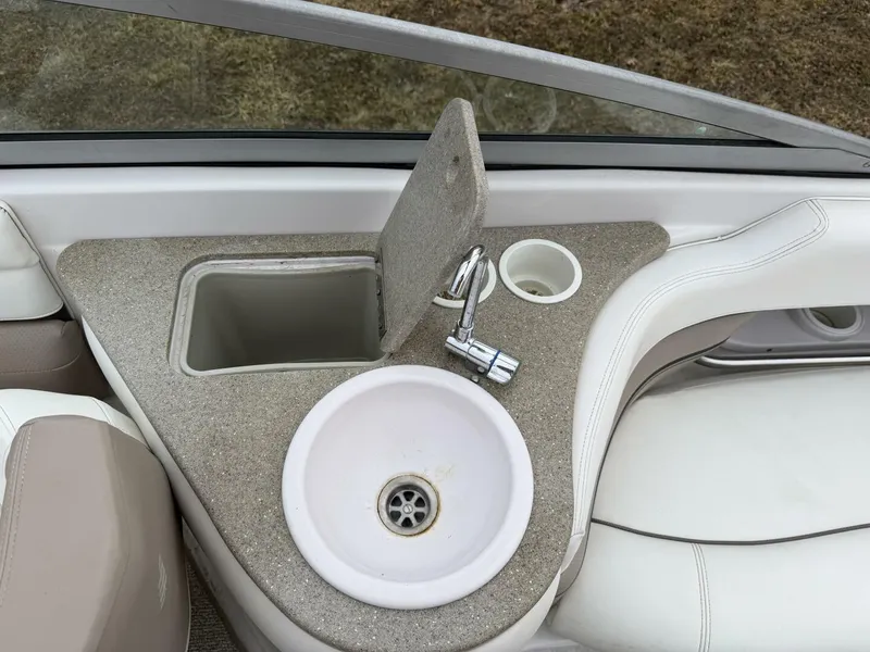 Slide: The Image of Four Winns 250 Horizon 2005 - 5970696