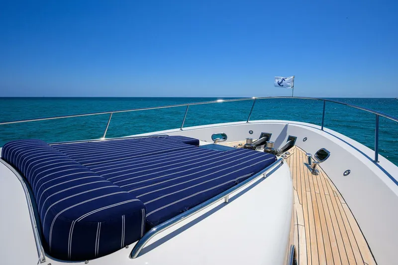 Slide: The Image of Pacific Mariner 85 2005 - 5975384