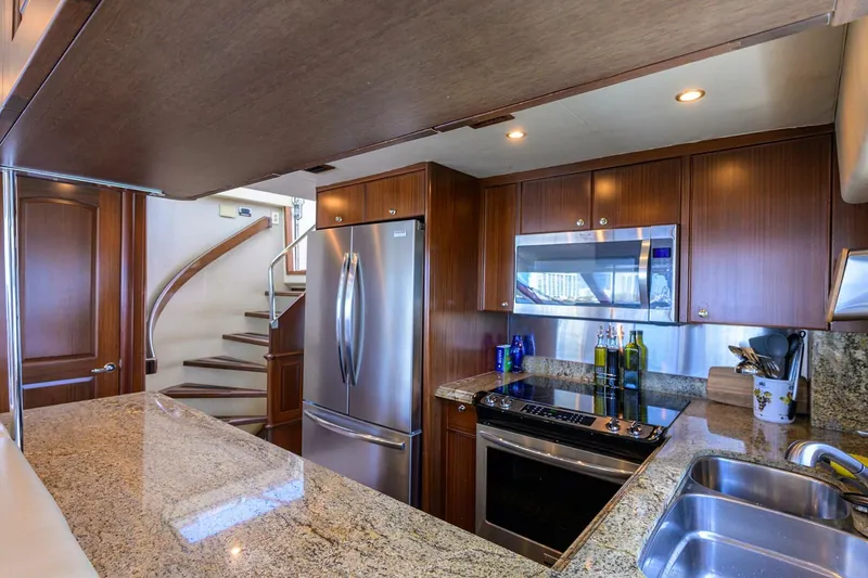 Slide: The Image of Pacific Mariner 85 2005 - 5975393