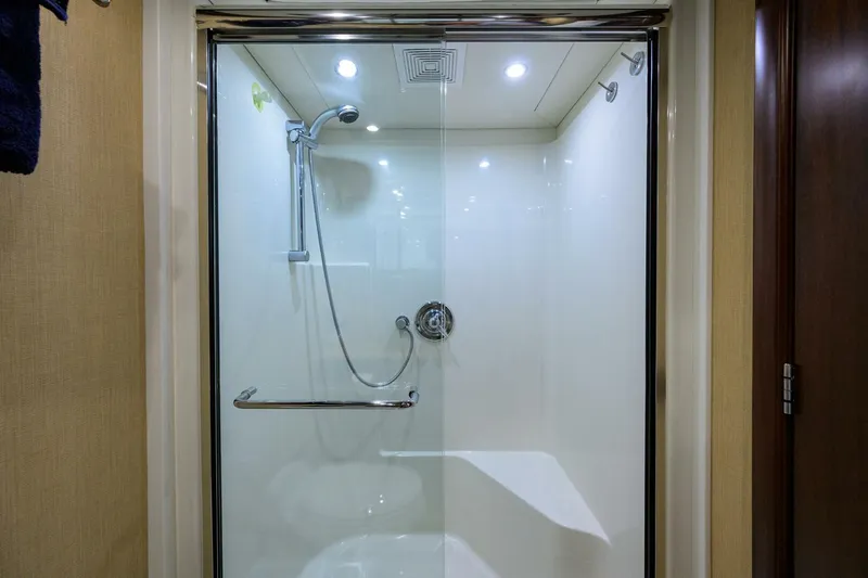 Slide: The Image of Pacific Mariner 85 2005 - 5975410