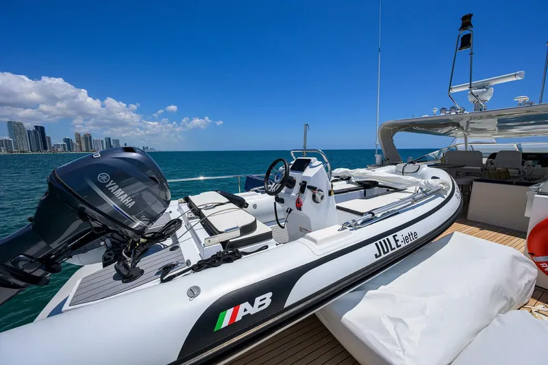 Slide: The Image of Pacific Mariner 85 2005 - 5975422