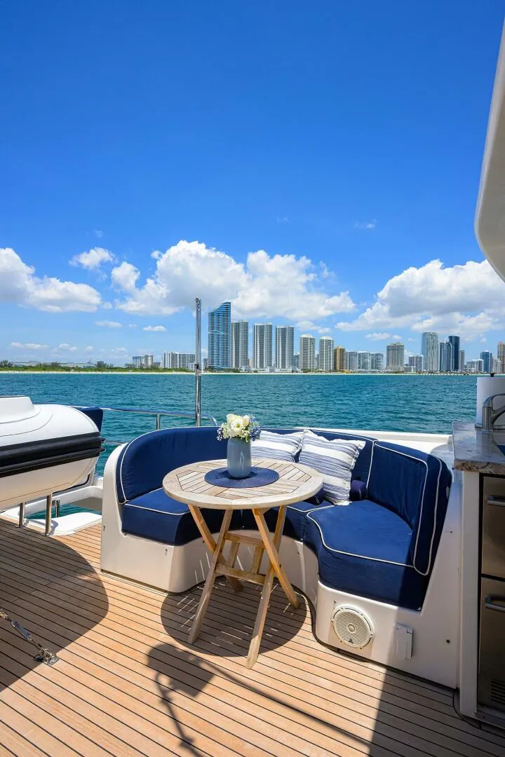 Slide: The Image of Pacific Mariner 85 2005 - 5975424