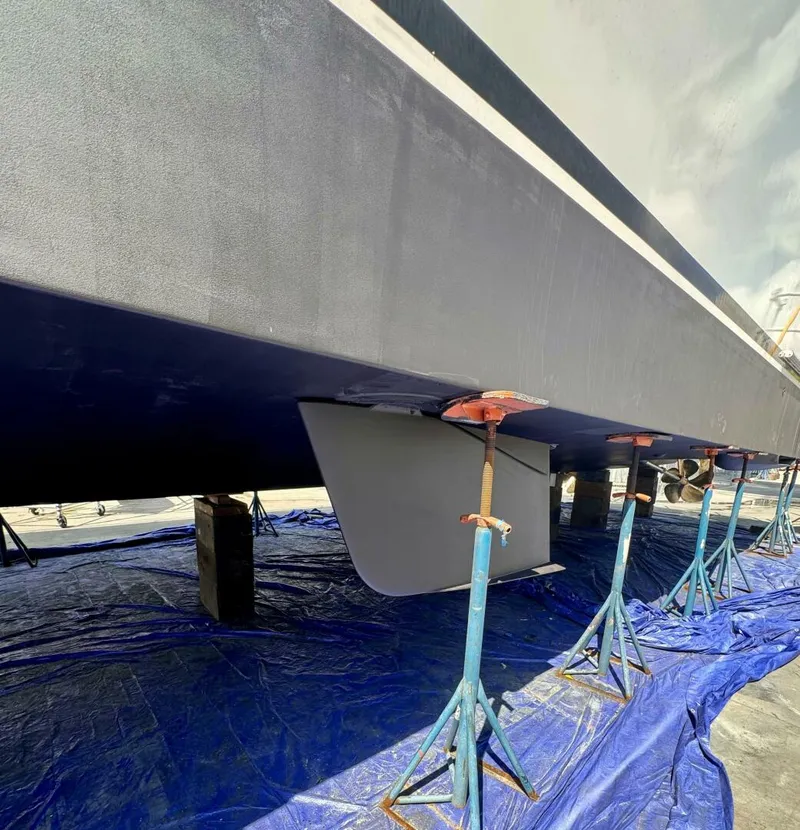 Slide: The Image of Pacific Mariner 85 2005 - 5981669