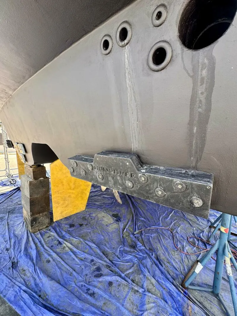 Slide: The Image of Pacific Mariner 85 2005 - 5981672