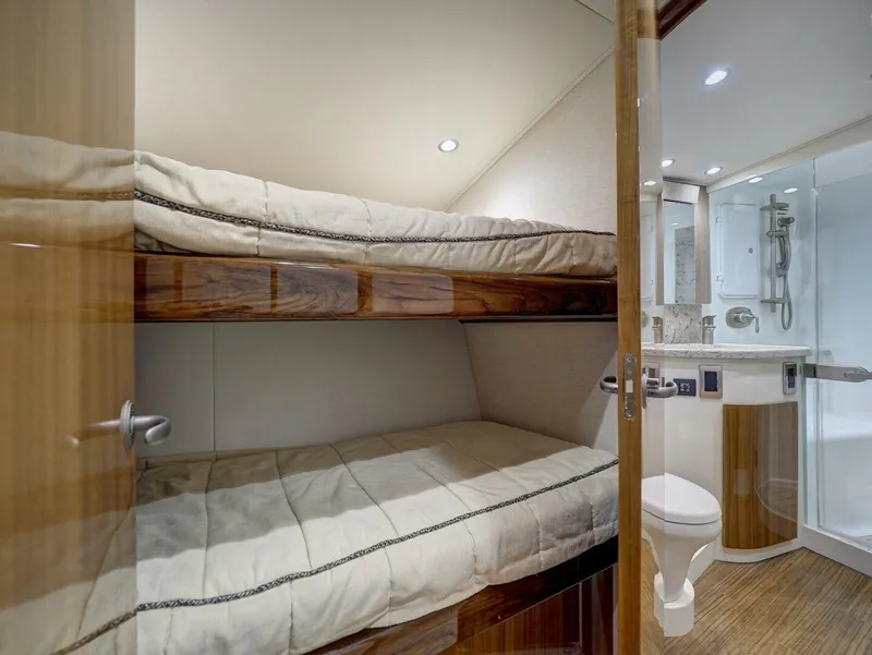 Slide: The Image of 2017 Viking 52 Convertible  - 5990044