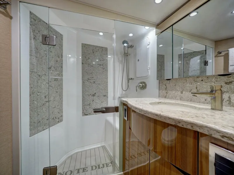 Slide: The Image of 2017 Viking 52 Convertible  - 5990050