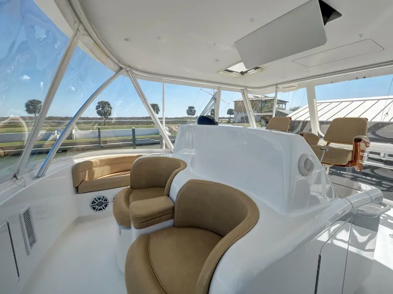 Slide: The Image of 2017 Viking 52 Convertible  - 5990058