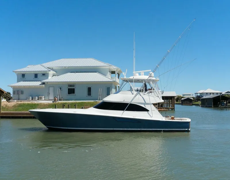 Slide: The Image of 2017 Viking 52 Convertible  - 5990082