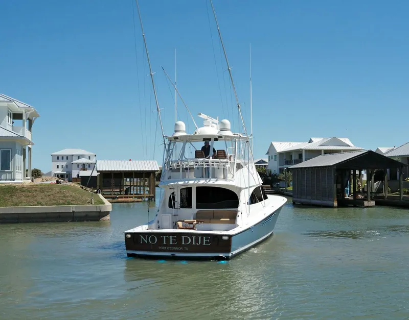 Slide: The Image of 2017 Viking 52 Convertible  - 5990087