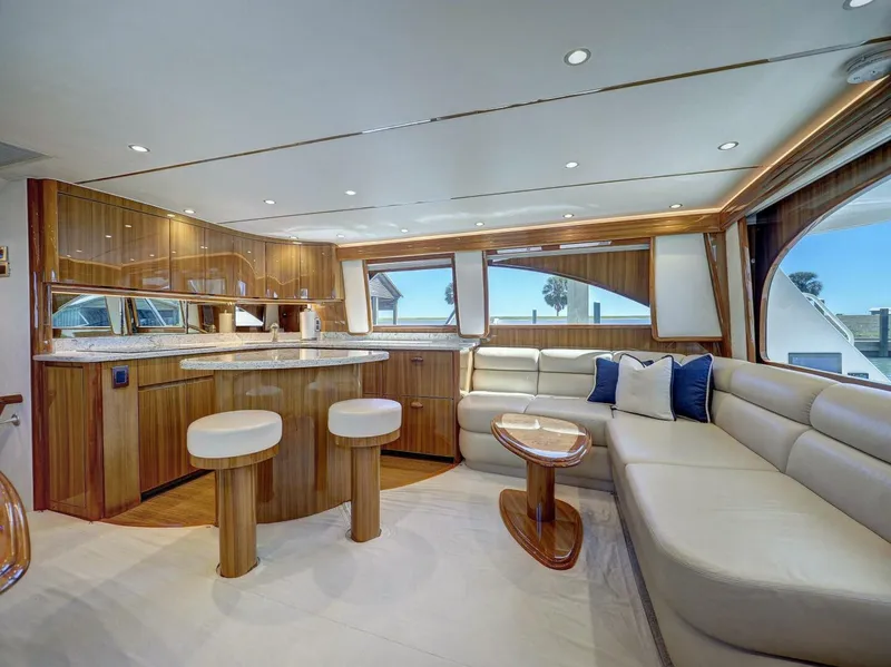 Slide: The Image of 2017 Viking 52 Convertible  - 5990033