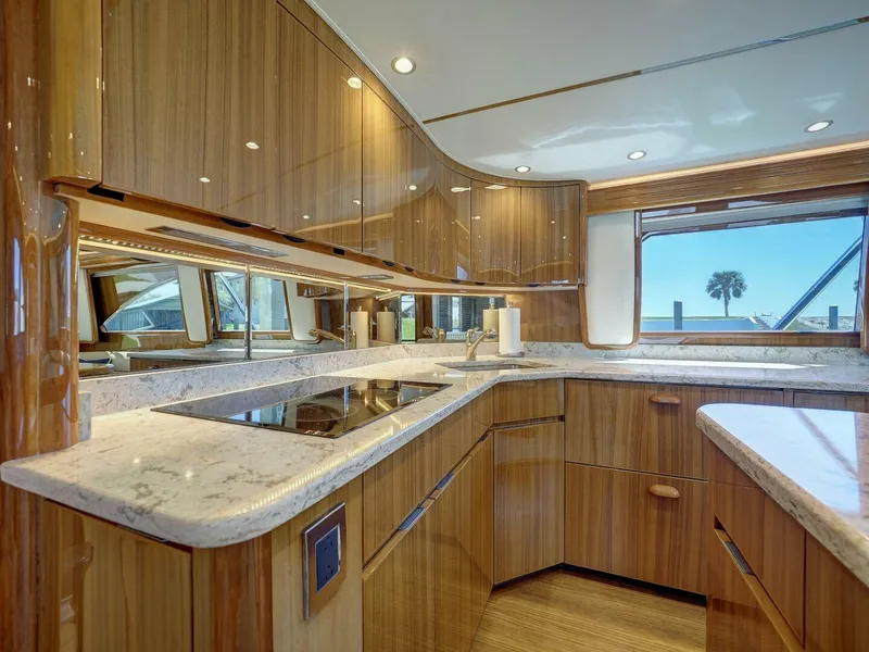 Slide: The Image of 2017 Viking 52 Convertible  - 5990034