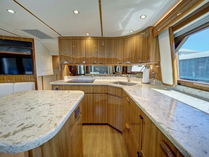 Slide: The Image of 2017 Viking 52 Convertible  - 5990035