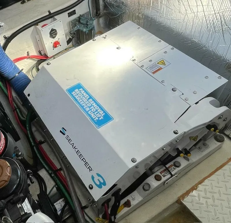 Slide: The Image of Cruisers Yachts 38 GLS - 2023 Cruisers Yachts 38 GLS - 5967520