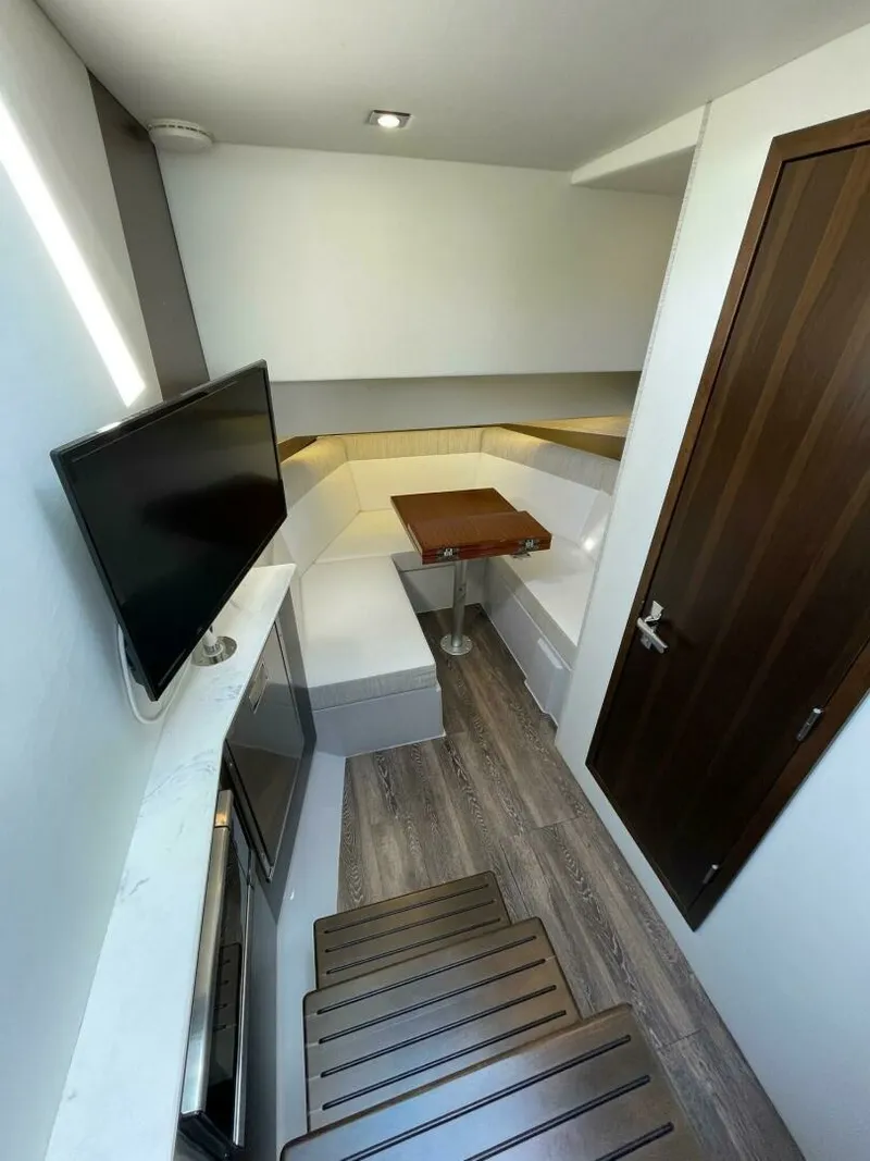 Slide: The Image of Cruisers Yachts 38 GLS - 2023 Cruisers Yachts 38 GLS - 7680412