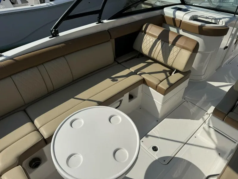 Slide: The Image of Sea Ray 270 Sundeck 2015 - 5967590