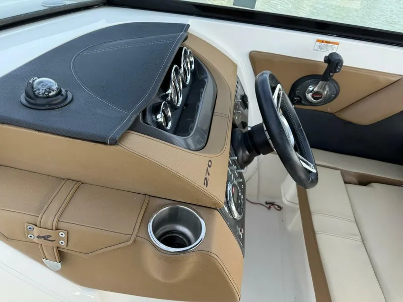 Slide: The Image of Sea Ray 270 Sundeck 2015 - 5967589