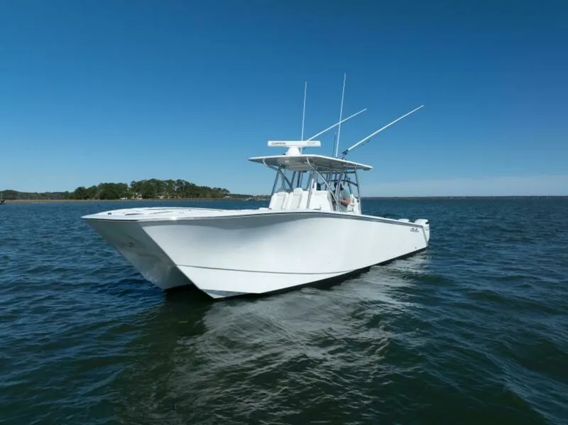 Slide: The Image of SeaHunter 38 Reel Escape- Profile 2023 SeaHunter CTS Reel Escape - 7654162