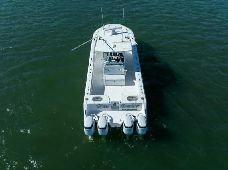 Slide: The Image of SeaHunter 38 Reel Escape- Profile 2023 SeaHunter CTS Reel Escape - 7654170