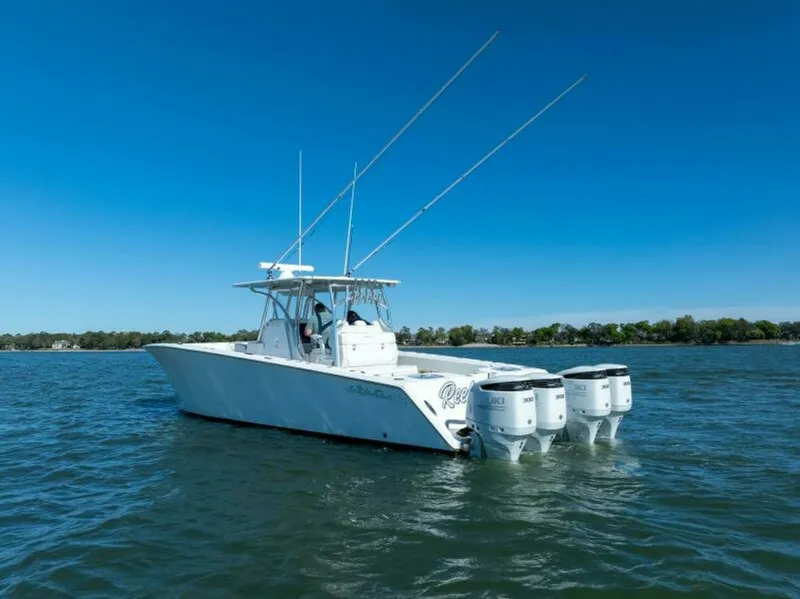 Slide: The Image of SeaHunter 38 Reel Escape- Profile 2023 SeaHunter CTS Reel Escape - 7654166